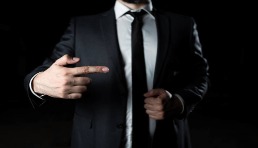 “买单配票” 狂骗2276万,深圳6人落网:你的报关信息可能早就被卖了!